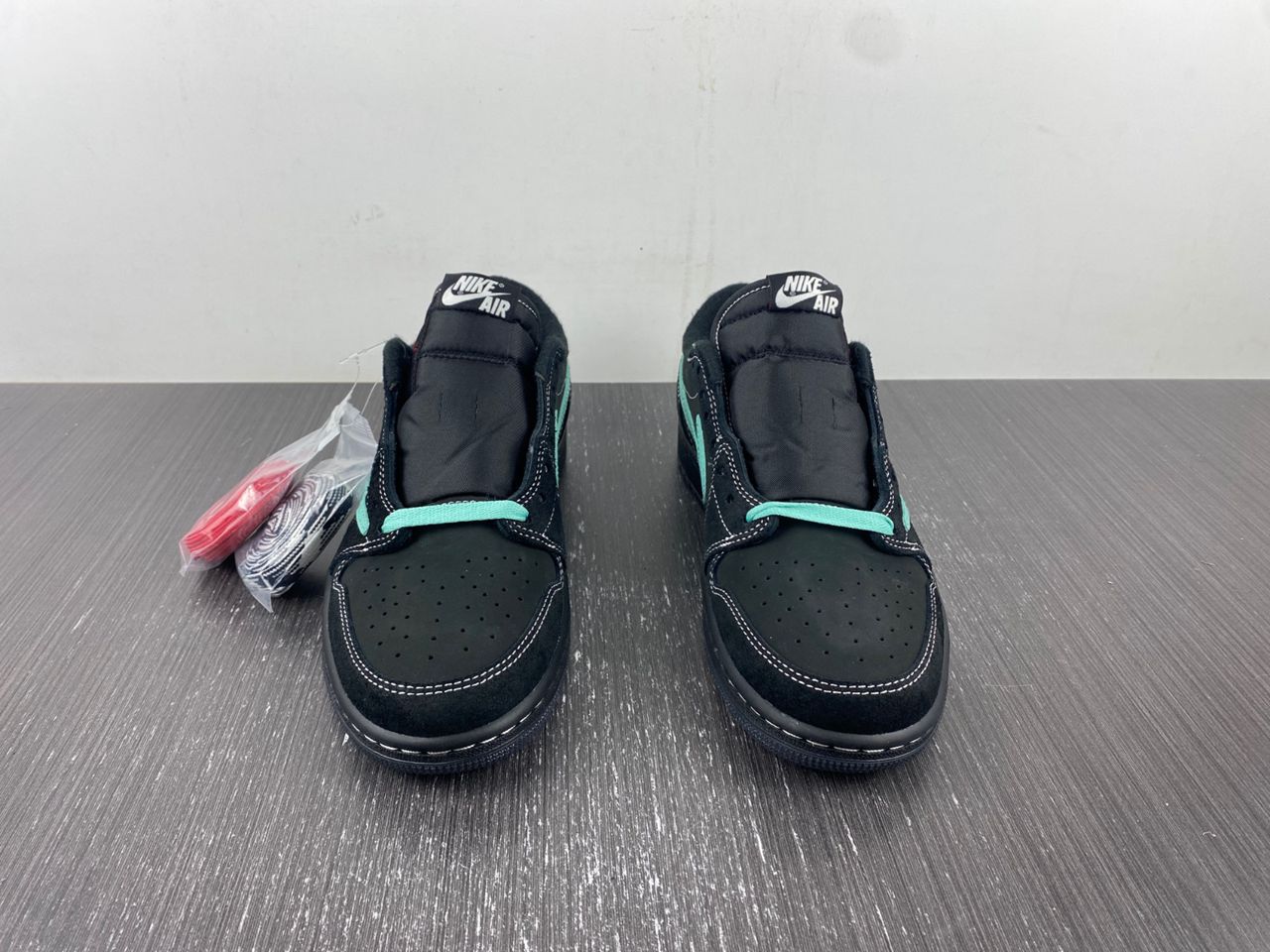 Travis Scott x Air Jordan 1 Low